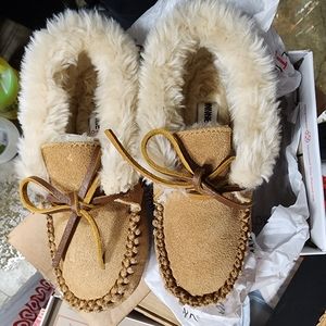 MINNETONKA Moccasin Slipper Toddler Kids Sz. 11 Girls